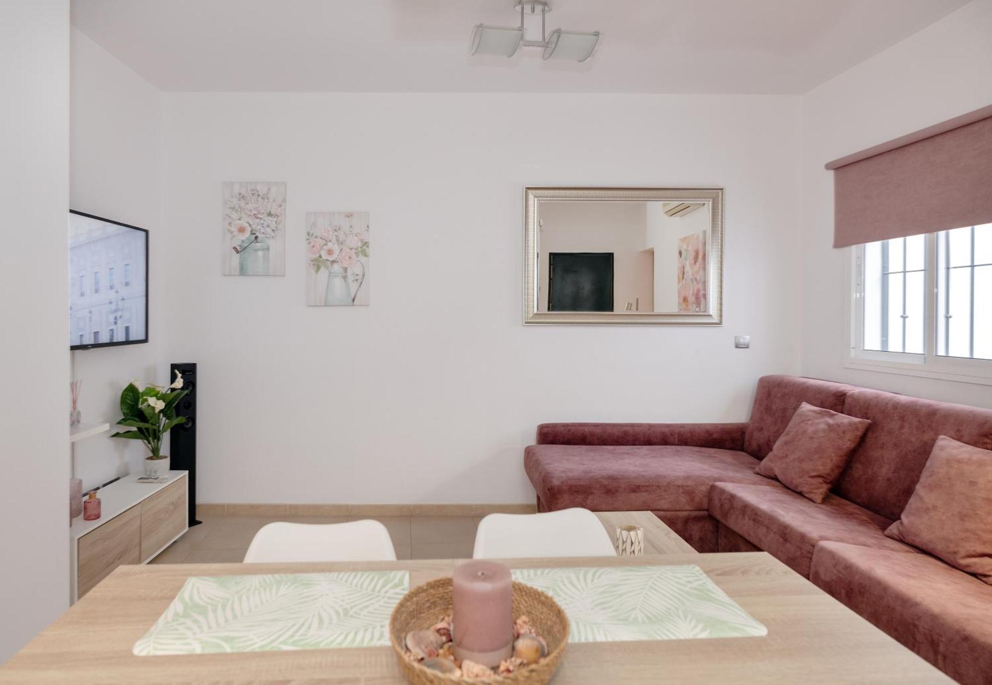 Apartamentos Trianasol Sevilla Kültér fotó