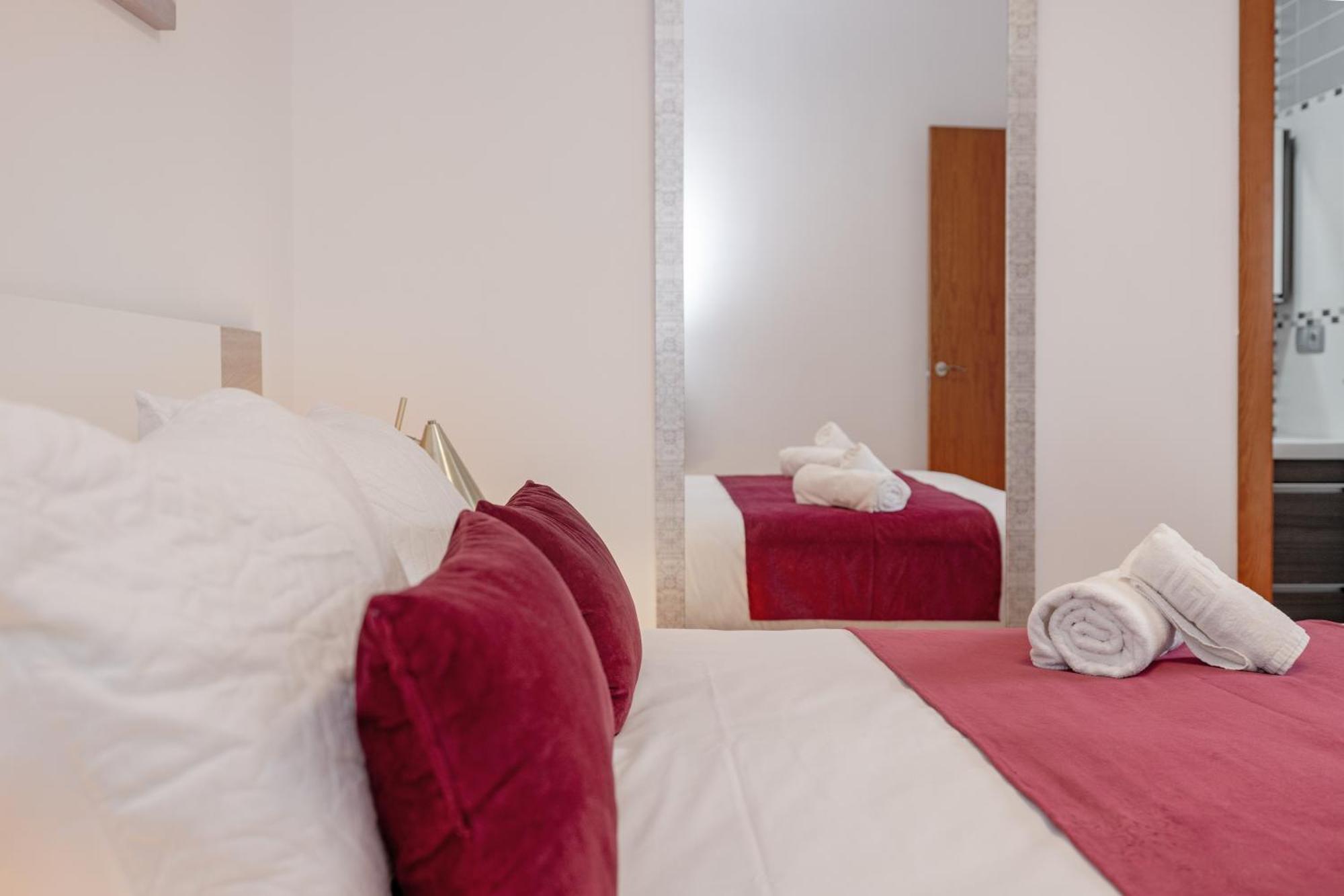 Apartamentos Trianasol Sevilla Kültér fotó